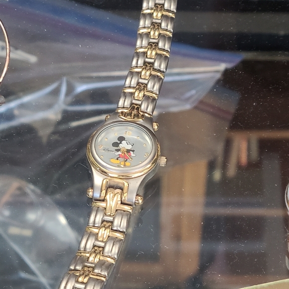 Disney wrist Watch classic Mickey Mouse - Picture 6 of 8